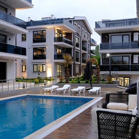 Flower City Suits Aparthotel Yalova  Buitenkant foto