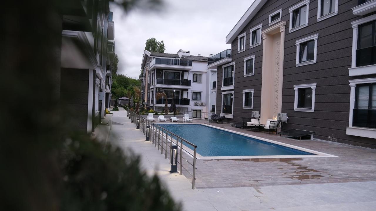 Flower City Suits Aparthotel Yalova  Buitenkant foto