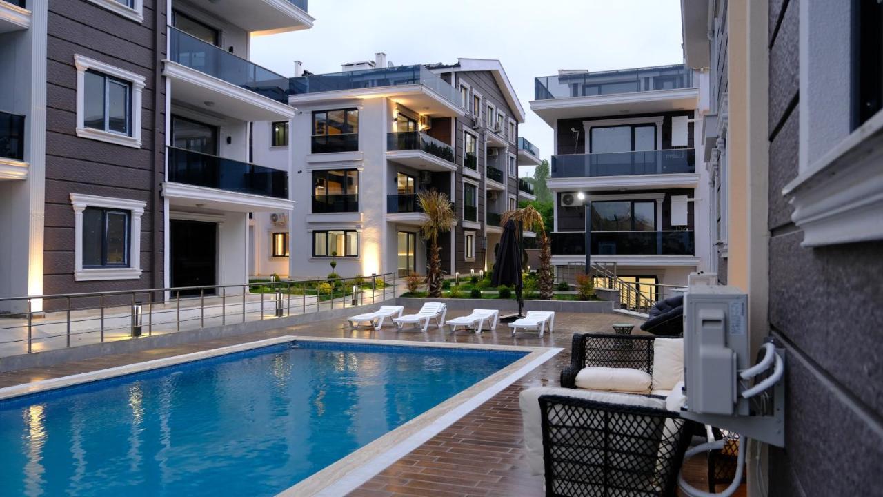 Flower City Suits Aparthotel Yalova  Buitenkant foto