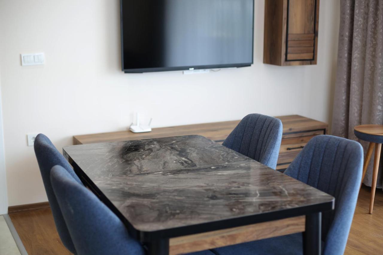 Flower City Suits Aparthotel Yalova  Buitenkant foto